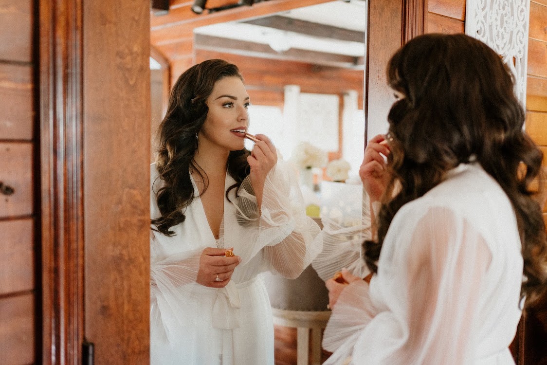 Candelaria Beauty, hair & makeup artist in Colorado