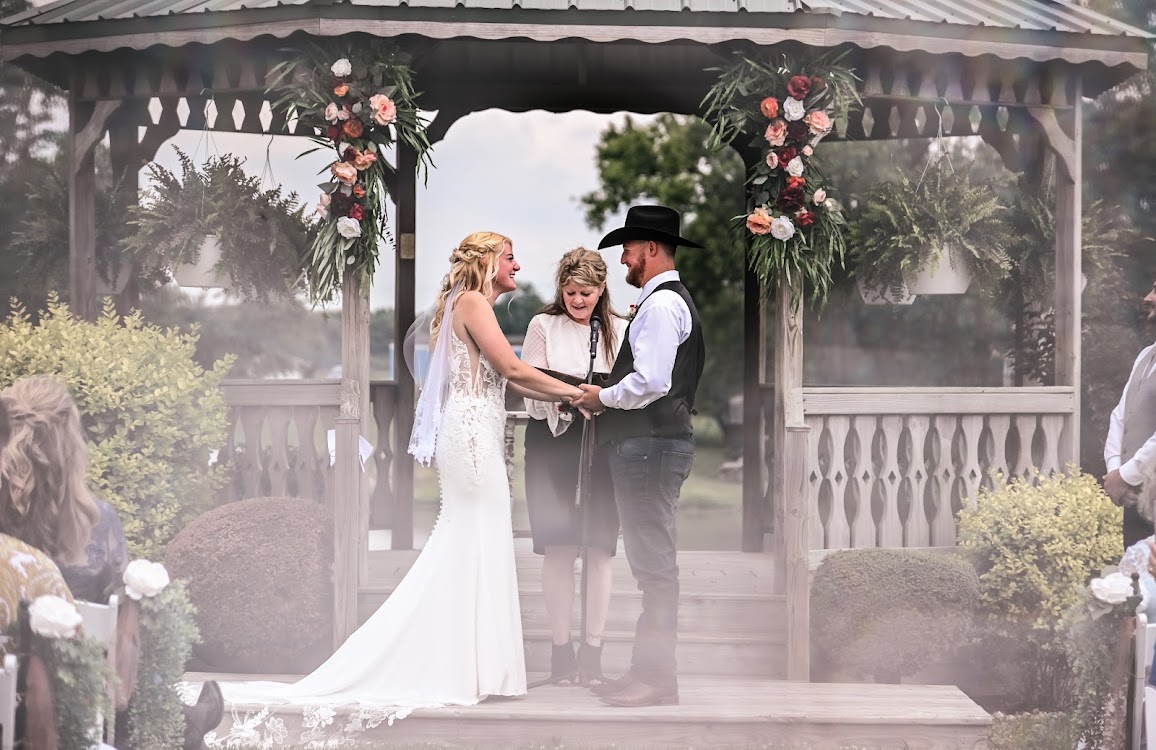 Colorado Wedding and Elopement Officiant Julie Adriansen, officiant in Colorado