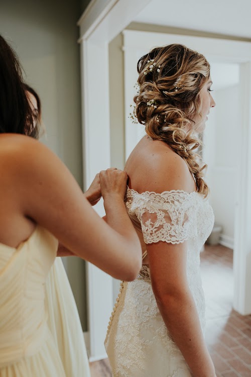 Lauren Shea Artistry, hair & makeup artist in Colorado